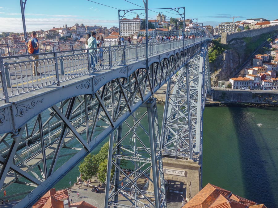 Porto Sehenswürdigkeit: Die berühmte Bogenbrücke