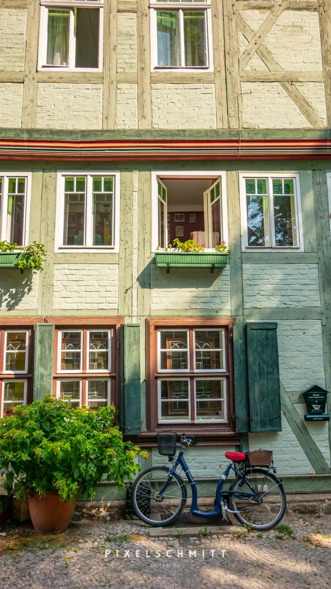 sehenswuerdigkeiten quedlinburg alte fassade